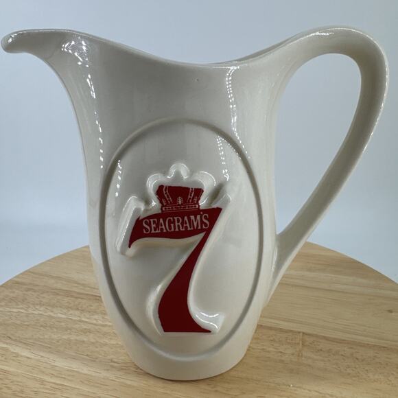 Seagrams 7 Crown Whiskey Ceramic Bar Pitcher 7" Tall VTG Barware Pub Bar - Picture 1 of 14